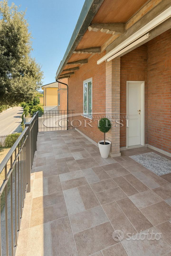 Casa Singola con 2 Appartamenti - PSV/114-