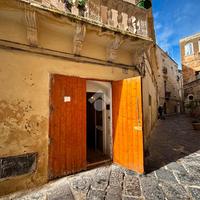 NEGOZIO A BARI