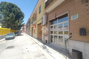 NEGOZIO A SAN SEVERO