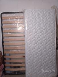 rete a doghe e materasso singolo 