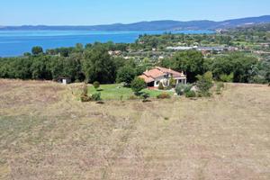 Villa di 400 m² con più di 5 locali a Trevignano R