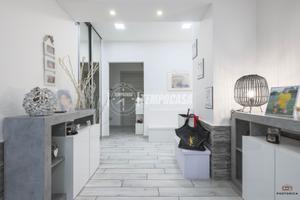 CPM4 AMPIO E LUMINOSO CINQUE LOCALI IN CENTRO AD A