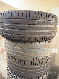 Gomme estive 225/45 r19