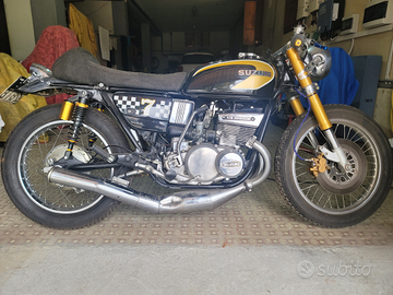 Suzuki gt 550