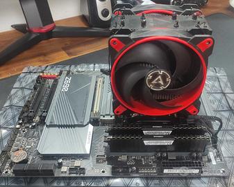 i5 12400 + Gigabyte Z690 + 16GB DDR4 + Dissipatore