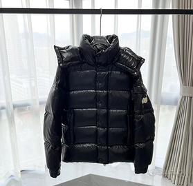 Moncler Maya nero lucido. Taglia piccola da uomo M