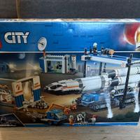 LEGO CITY Assemblaggio e trasporto razzi 60229