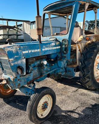 Trattore Ford