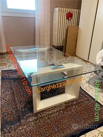 Tavolo in vetro