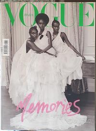 Magazine VOGUE Italia n.  855 -Dicembre 2021