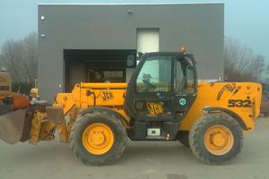 sollevatore telescopico JCB 532-120