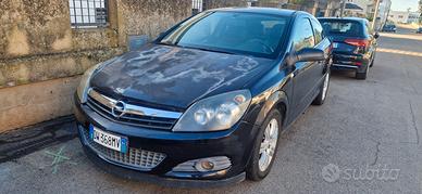 Opel Astra H GTC