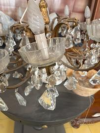 Lampadario con gocce di vetro