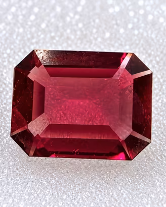 Red Spinel 2,24 ct (Mahenge Tanzania) Naturale