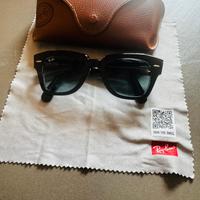 Ray-Ban