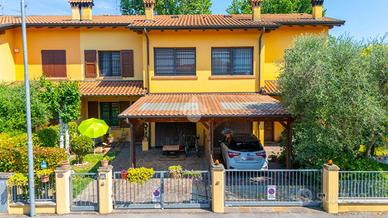 VILLA A SCHIERA A MINERBIO