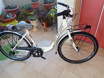 bicicletta da donna usata ruote del 26 