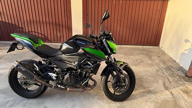 Kawasaki Z400 2022
