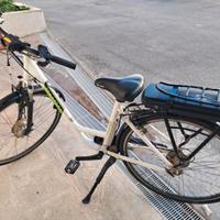 bicicletta donna bianchi pedalata assistita