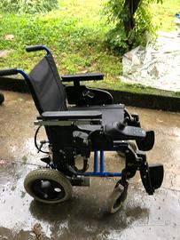 Carrozzina elettrica pieghevole