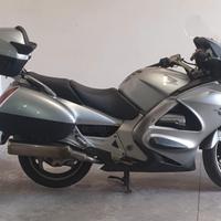 Honda ST 1300 - 2005