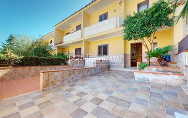 Villa con patio, tavernetta e posto auto, zona Par