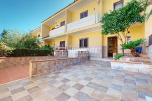 Villa con patio, tavernetta e posto auto, zona Par