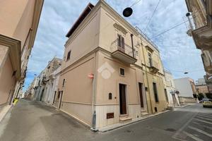 2 LOCALI A GROTTAGLIE
