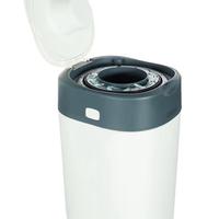 Maialino mangia pannolini