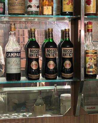 liquore storico "Rosso Antico" e "Cynar"