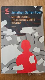 Libro Molto forte incredibilmente vicino