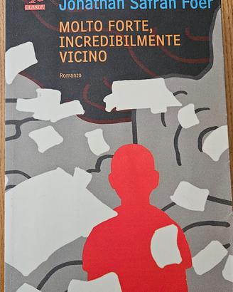 Libro Molto forte incredibilmente vicino