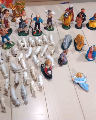 Presepe completo, altezza 11cm. (Nr.3)