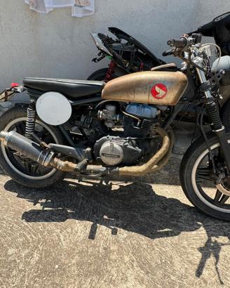 Honda CB 400N Café Racer Project - 1983