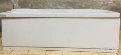 Vasca idromassaggio in acrilico