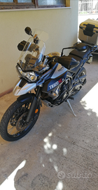 Triumph Tiger 800 Xcx