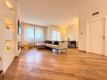Appartamento di 101 m² con 4 locali e box auto a N
