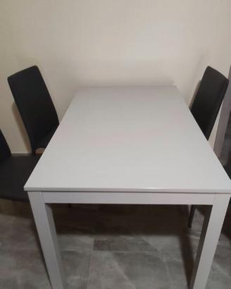 tavolo allungabile da sala e cucina con sedie