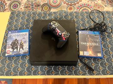 Ps4 Slim + Joystick + Dark Souls e GoW Ragnarok
