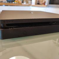 PS4 slim