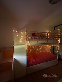Struttura letto a castello multifunzionale