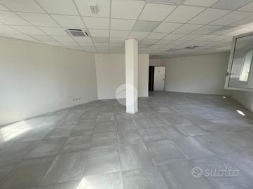 UFFICIO A LONATO DEL GARDA