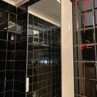 Mobiletto bagno con specchio