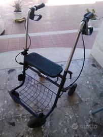 Deambulatore per anziani