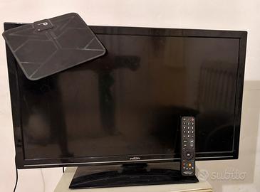 Tv PHILIPS con telecomando e antenna