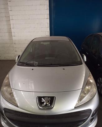 Peugeot 207 1.4 HDi 70CV 3p. XS