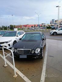 Mercedes Avangarde E 220 CDI