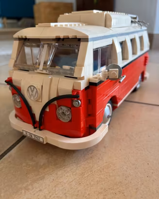 LEGO Creator Volkswagen T1 Camper Van 10220