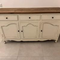 Credenza