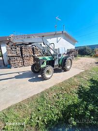Trattore Agrifull 82 con caricatore